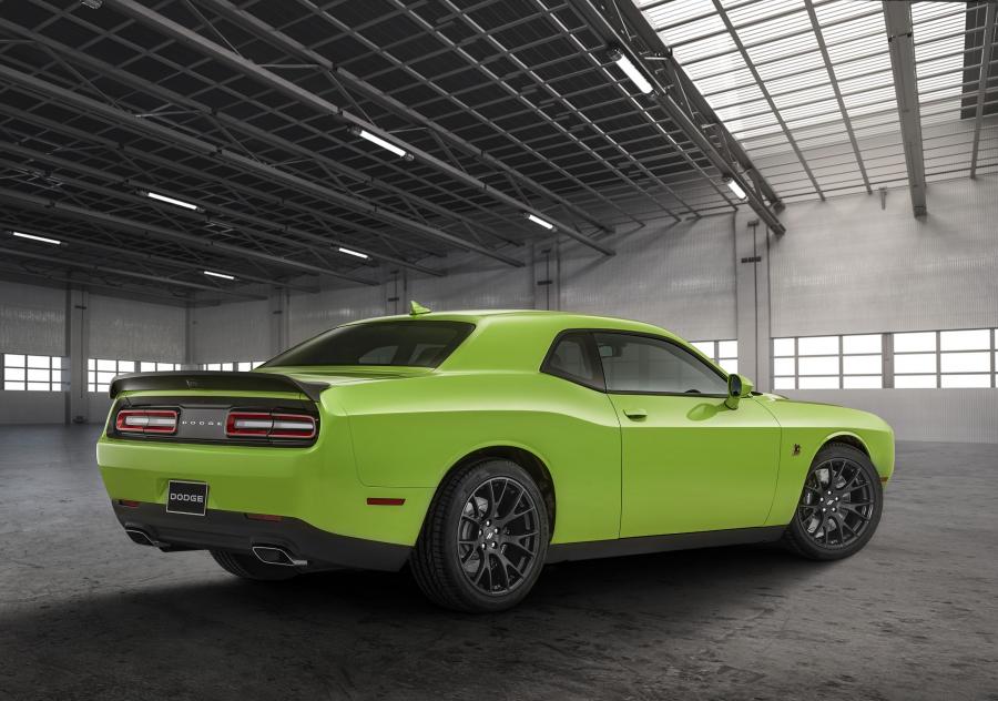  Dodge Challenger R/T Scat Pack 2018 года  (фото 2 из 4)